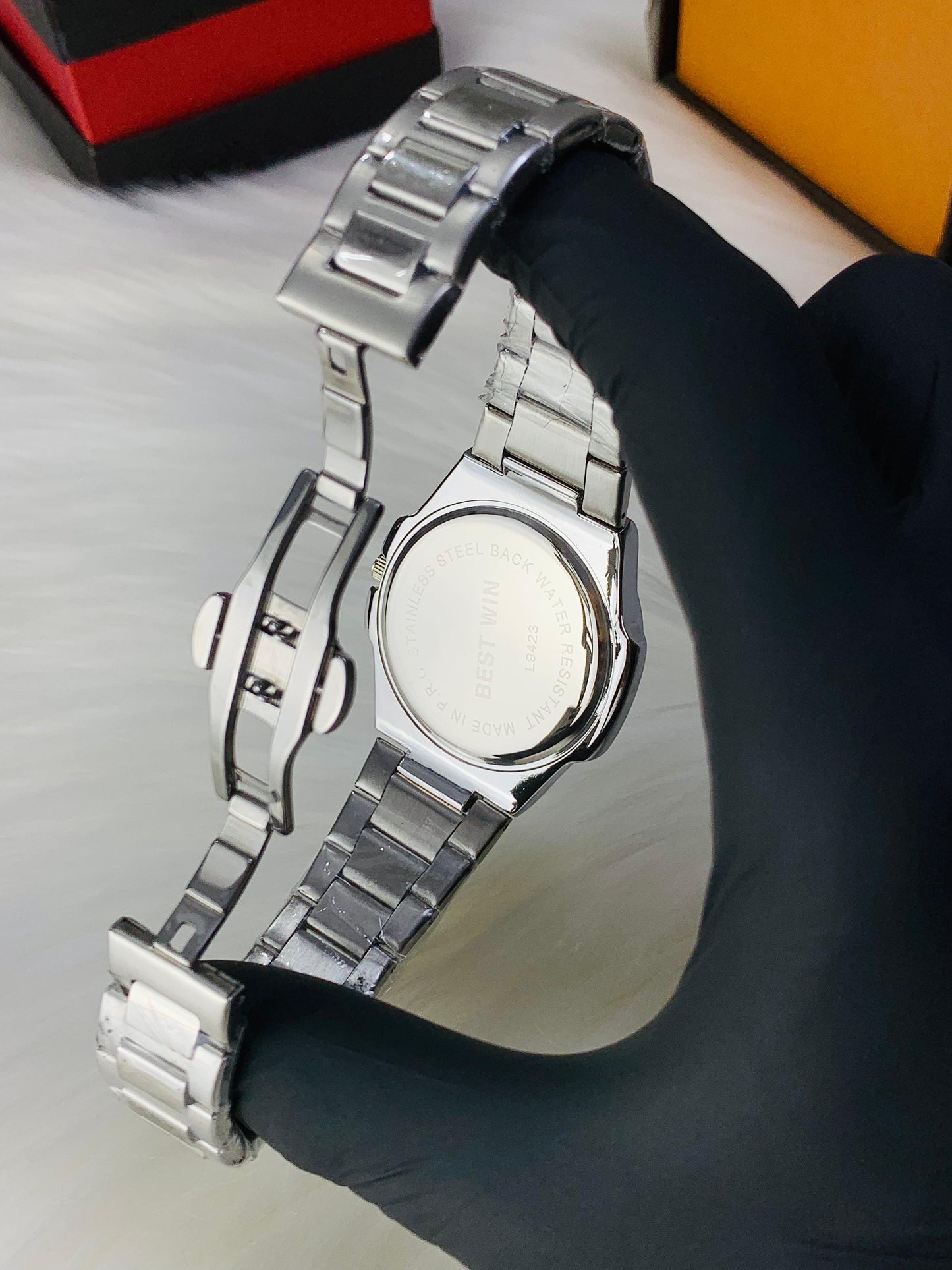 BEST-WIN (Silver Chain/Green Dial)